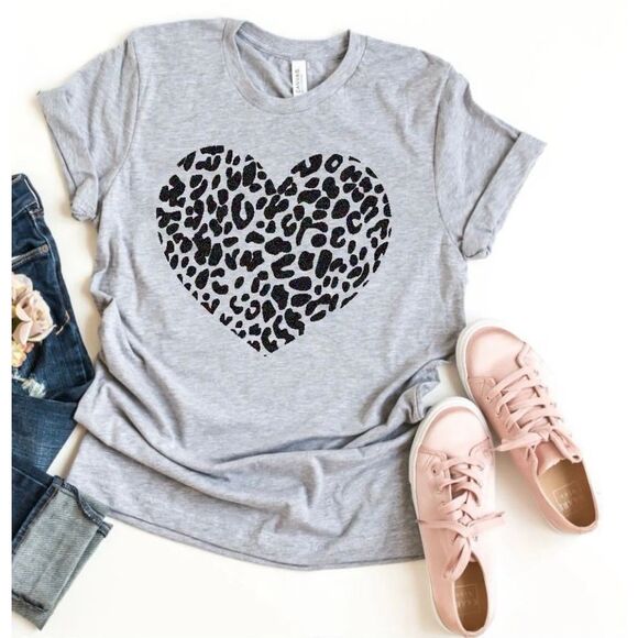 Gray Cheetah Heart Graphic Tshirt - Picture 1 of 4